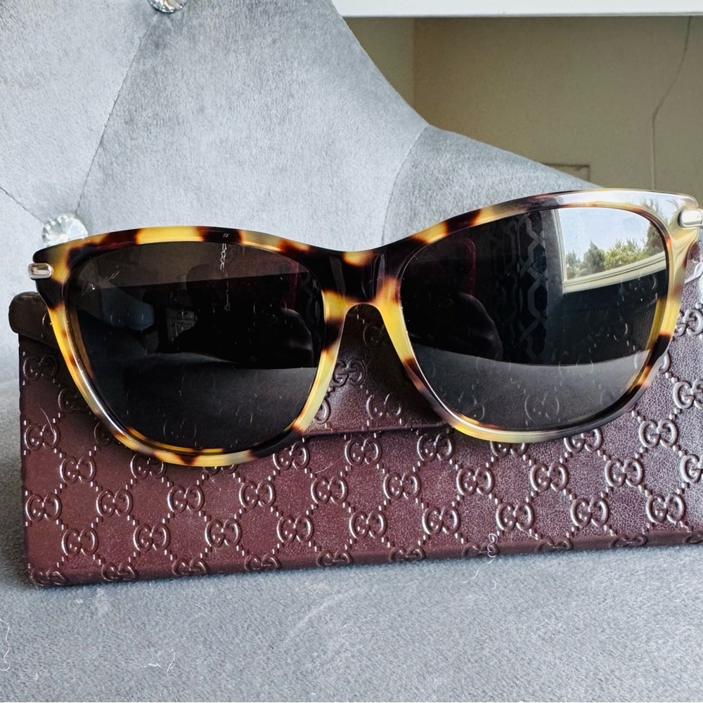 Gucci Brown Tortoiseshell Sunglasses